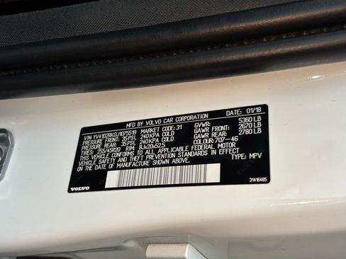 Used 2018 Volvo XC60 T5 Momentum w/ Vision Package image 34