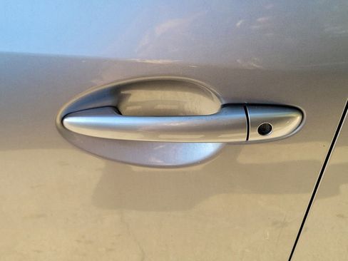 Used 2016 MAZDA MAZDA3 i Sport w/ Preferred Equipment Package image 10