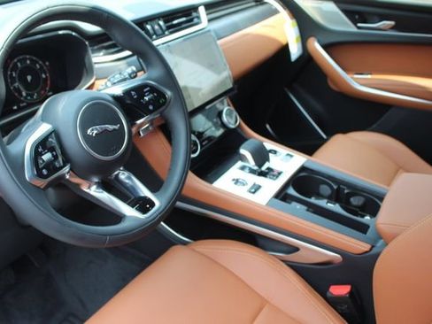 New 2026 Jaguar F-PACE R-Dynamic S image 11