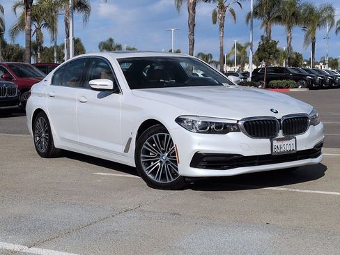 Used 2019 BMW 530e 530e iPerformance w/ Convenience Package image 2
