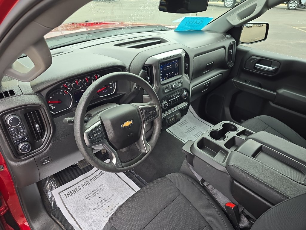 Used 2022 Chevrolet Silverado 1500 Custom w/ Safety Confidence Package AWD/4WD image 10