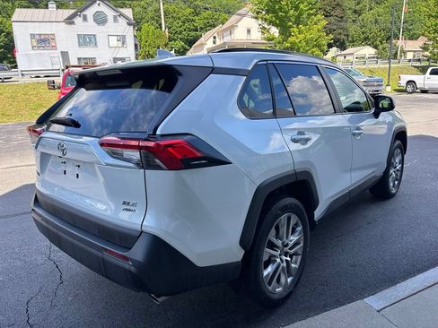 Used 2023 Toyota RAV4 XLE Premium AWD/4WD image 6