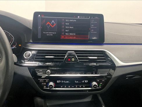 Used 2023 BMW 530i xDrive AWD/4WD image 23