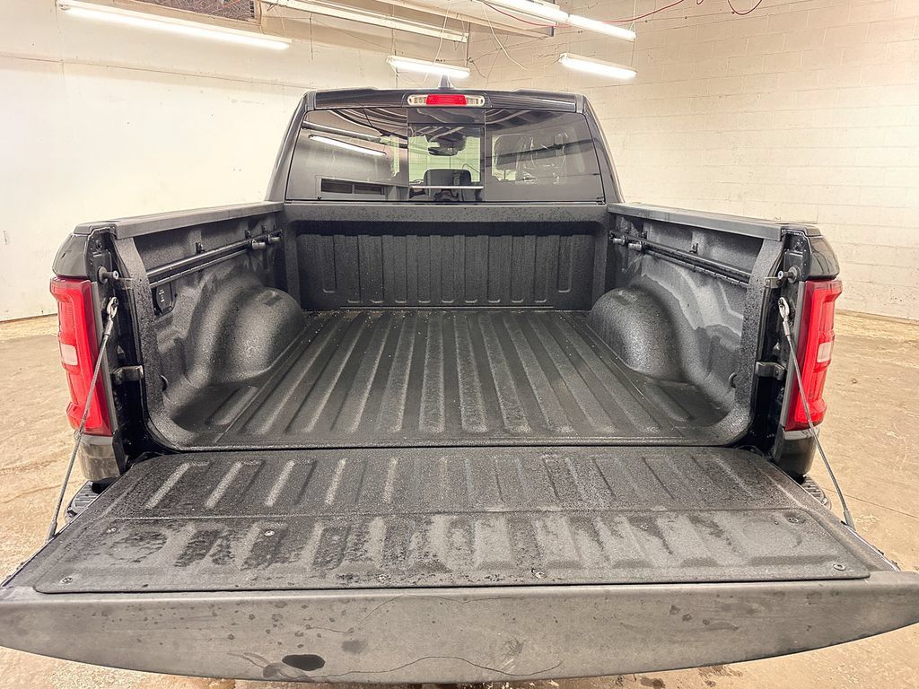 New 2026 RAM 1500 Big Horn AWD/4WD image 13