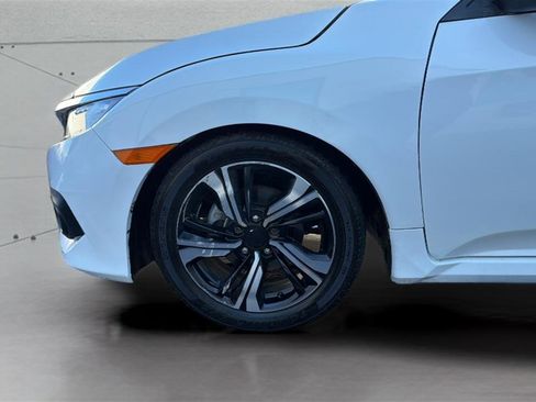 Used 2018 Honda Civic Touring image 32