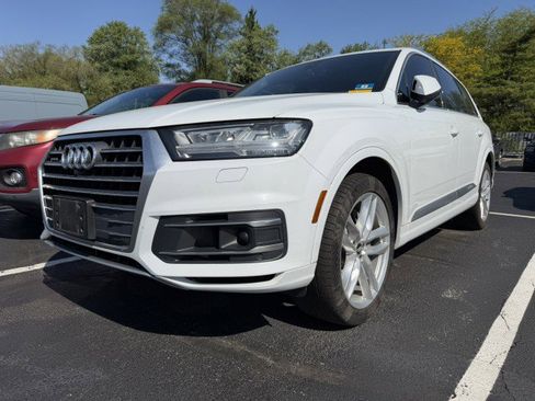 Used 2018 Audi Q7 3.0T Prestige w/ Prestige Package AWD/4WD image 2