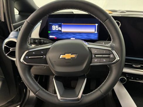 Certified 2024 Chevrolet Equinox EV LT AWD/4WD image 22