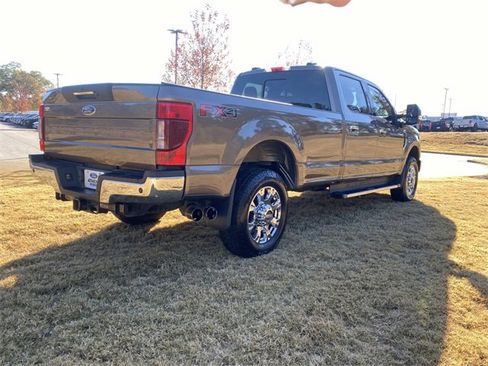 Used 2020 Ford F350 Lariat w/ Lariat Ultimate Package image 3