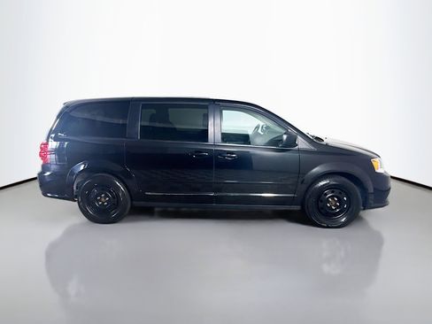 Used 2016 Dodge Grand Caravan SE w/ Quick Order Package 29E SE image 11