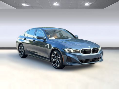 Used 2025 BMW 330i Sedan RWD image 7