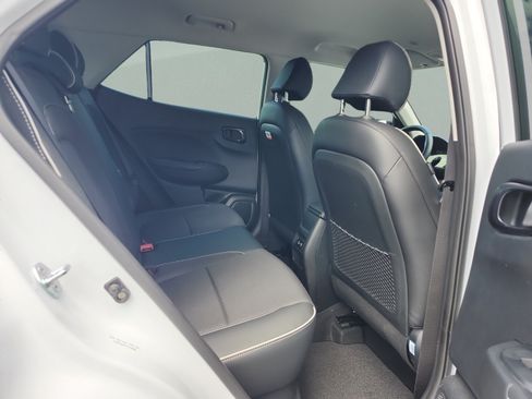 Certified 2026 Hyundai Venue SEL FWD image 19