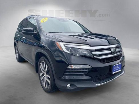 Used 2017 Honda Pilot Elite image 2
