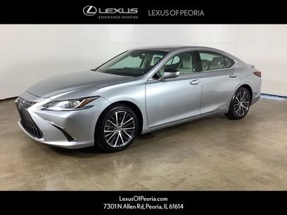 Used 2022 Lexus ES 300h w/ Premium Package