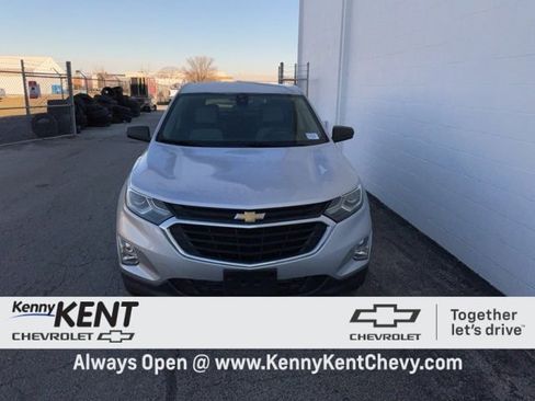 Used 2020 Chevrolet Equinox LS w/ LS Convenience Package image 5