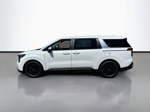 New 2026 Kia Carnival FWD image 4