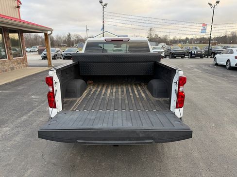 Used 2022 Chevrolet Silverado 1500 LT w/ Bed Protection Package image 6