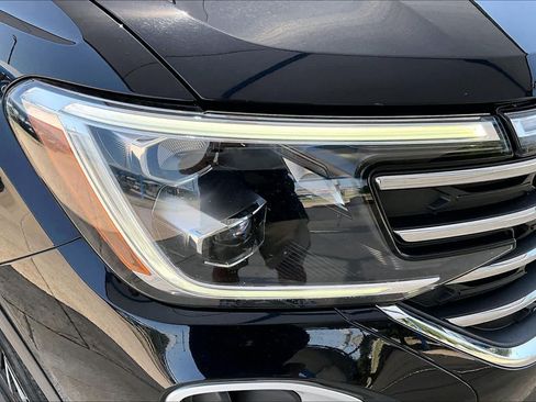 Used 2024 Volkswagen Atlas SE FWD image 28