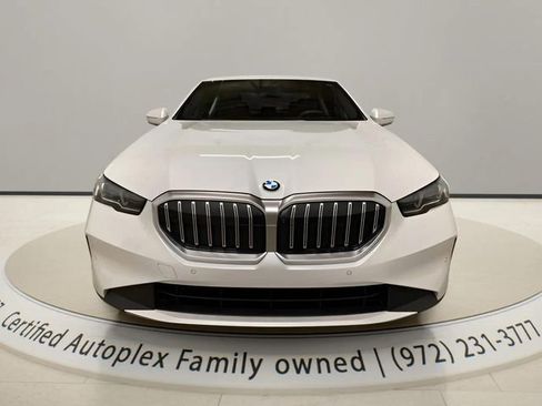 Used 2025 BMW 530i image 6