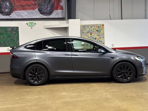 Used 2022 Tesla Model X Plaid AWD/4WD image 3