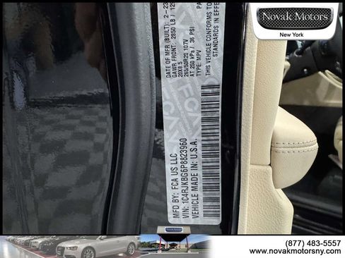 Used 2023 Jeep Grand Cherokee L Limited w/ Luxury Tech Group II AWD/4WD image 20
