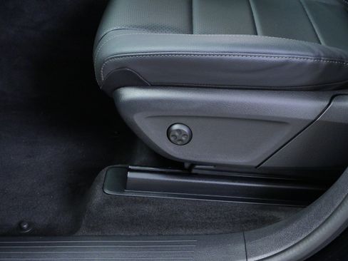 Certified 2026 Mercedes-Benz GLE 350 4MATIC image 22