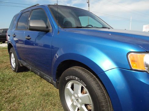 Used 2011 Ford Escape XLT image 20