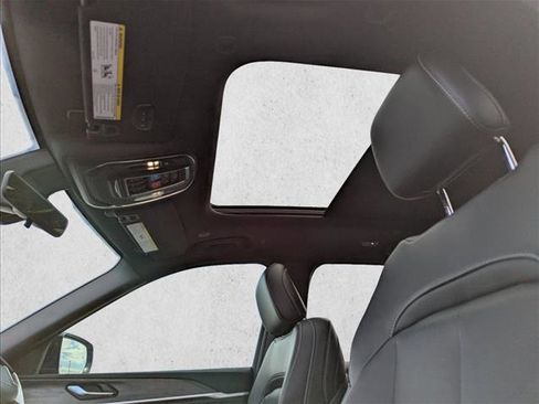 New 2025 Jeep Grand Cherokee Limited image 22