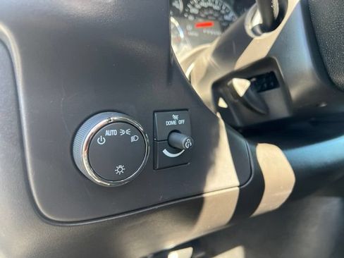 Used 2025 Chevrolet Express 2500 w/ Driver Convenience Package RWD image 11