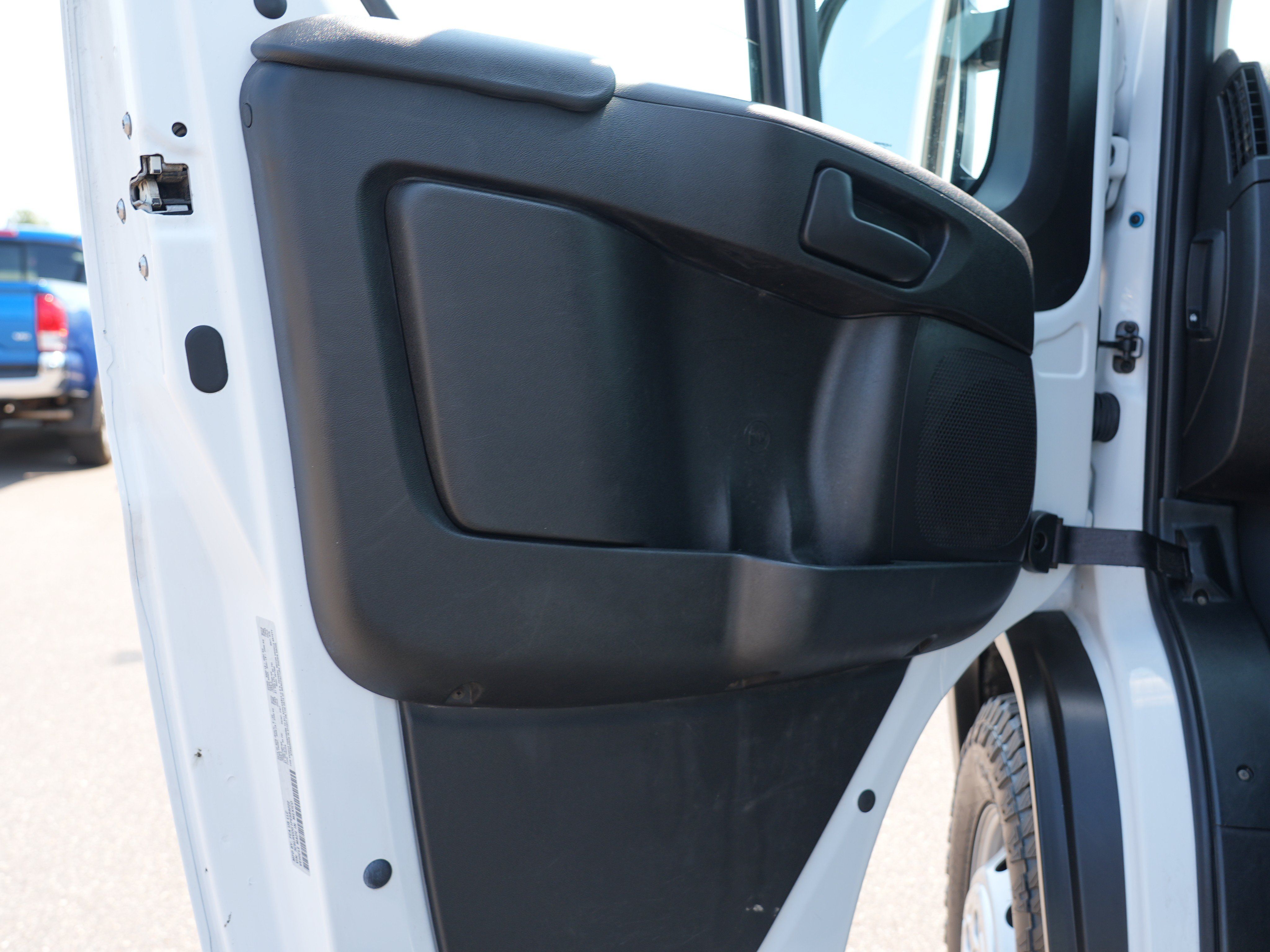 Used 2023 RAM ProMaster 2500 FWD image 14