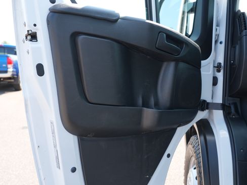 Used 2023 RAM ProMaster 2500 FWD image 14