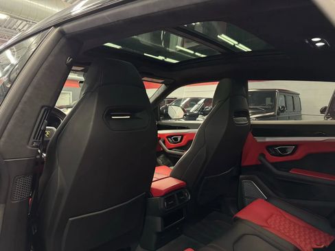 Used 2019 Lamborghini Urus Sport Utility 4D image 20