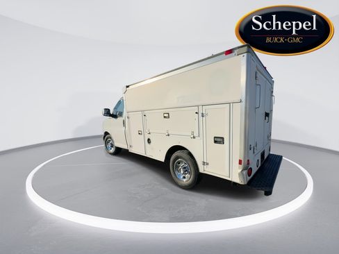 Used 2014 Chevrolet Express 3500 image 6