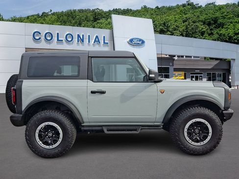 Used 2023 Ford Bronco Badlands AWD/4WD image 7