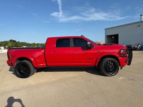 Used 2026 RAM 3500 Laramie AWD/4WD image 2
