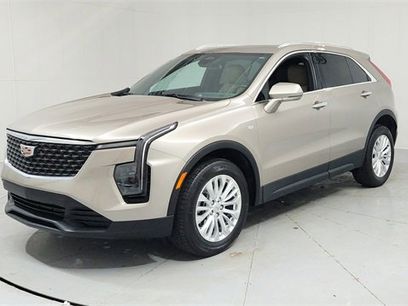 Certified 2023 Cadillac XT4 Luxury w/ Cold Weather Package