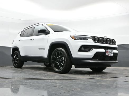 New 2026 Jeep Compass Latitude AWD/4WD image 44