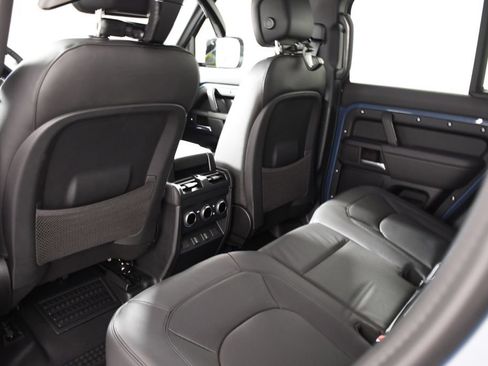 New 2026 Land Rover Defender 110 X-Dynamic SE AWD/4WD image 27