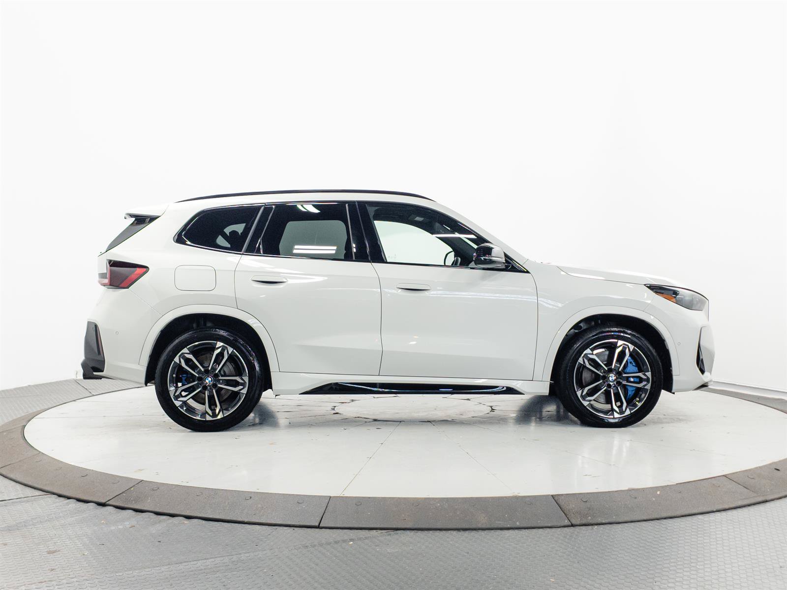 Used 2026 BMW X1 M35i AWD/4WD image 15