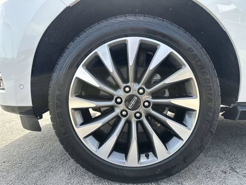 Used 2021 Lincoln Navigator Reserve w/ Luxury Package RWD image 18