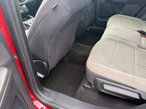 Used 2020 Ford Escape SE image 29