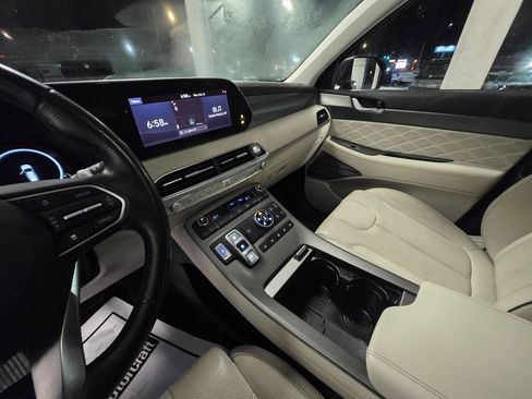 Used 2021 Hyundai Palisade Calligraphy image 18