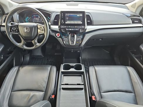 Used 2022 Honda Odyssey Touring image 11