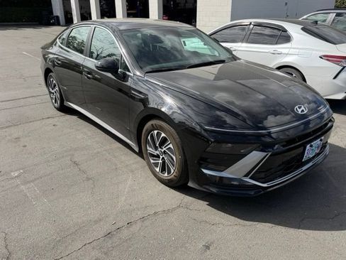 Used 2026 Hyundai Sonata Blue FWD image 1