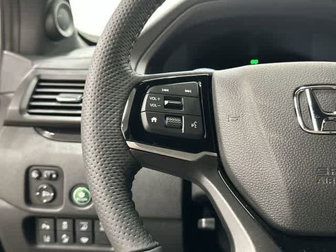 New 2026 Honda Ridgeline Black Edition image 17