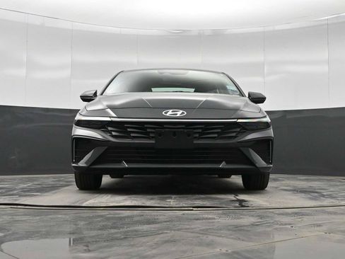 New 2026 Hyundai Elantra SE image 30