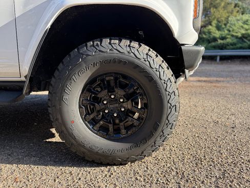 New 2025 Ford Bronco Raptor w/ Interior Carbon Fiber Pack image 11