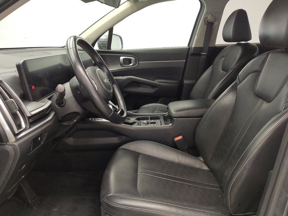 Used 2024 Kia Sorento S FWD image 17