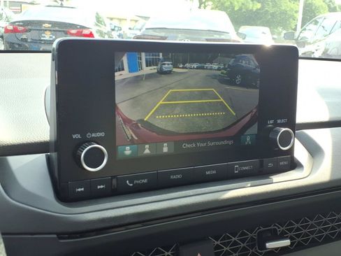 Used 2024 Honda Accord EX image 18