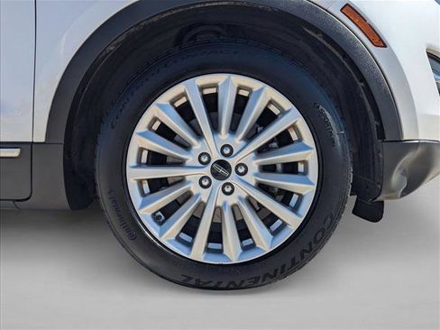 Used 2019 Lincoln MKC Premiere image 21