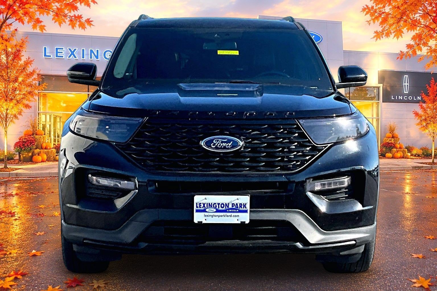 Used 2022 Ford Explorer ST-Line w/ Class IV Trailer Tow Package AWD/4WD image 2